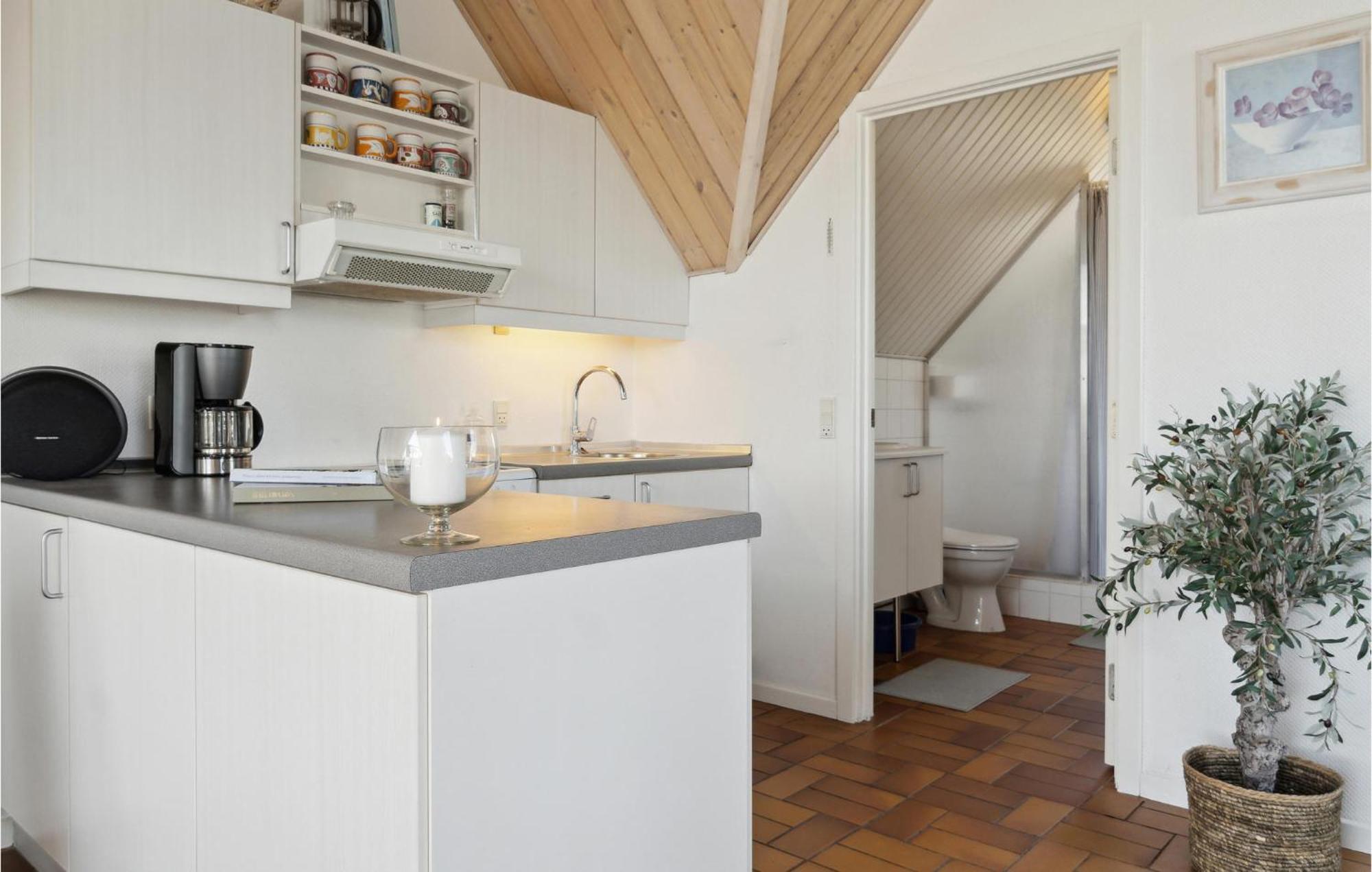 1 Bedroom Nice Apartment In Idestrup Bøtø By Exterior foto